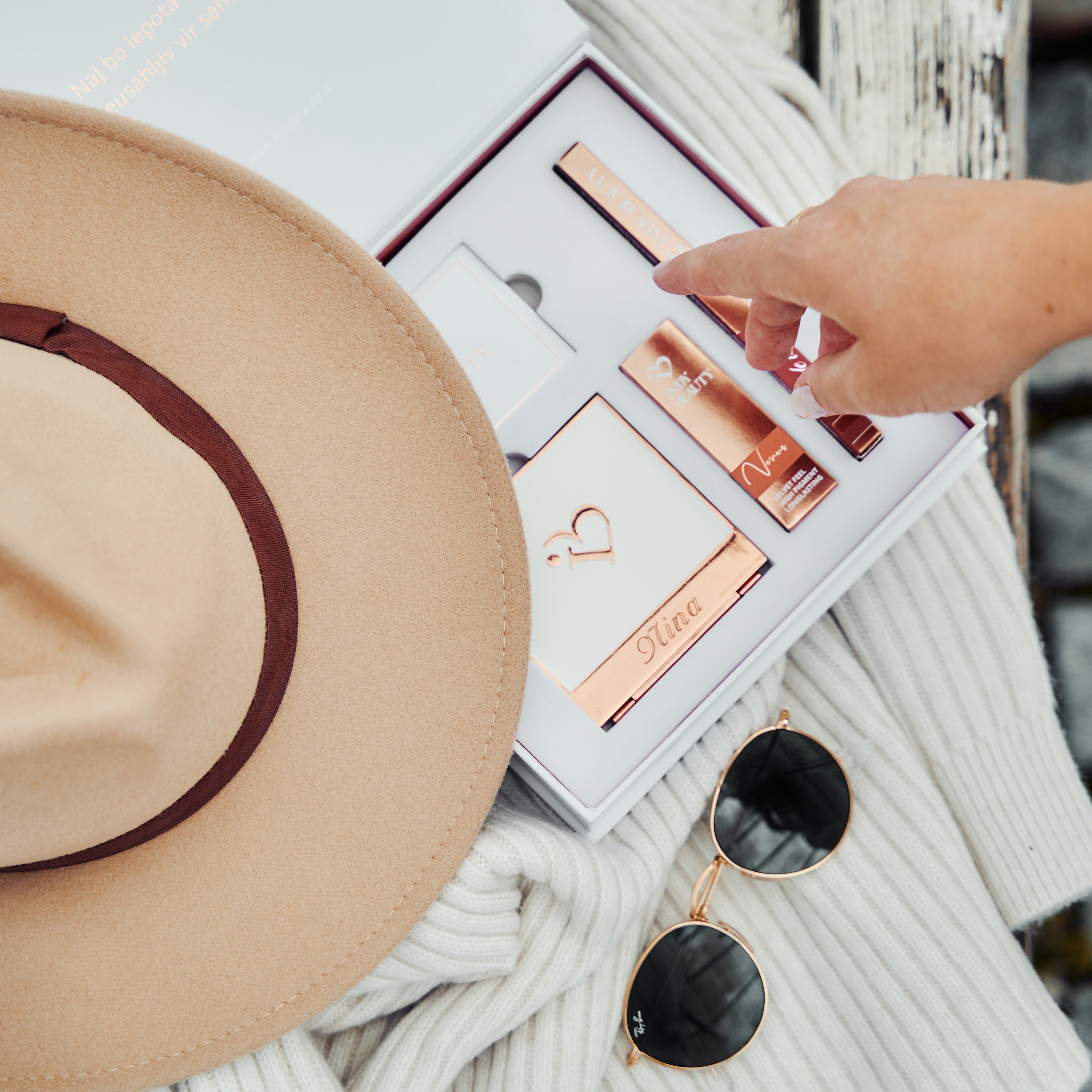 INDY BEAUTY LIP KIT: Najlepše darilo za materinski dan